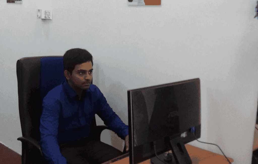 Delon Anthony's first day at the office in Maxinium.